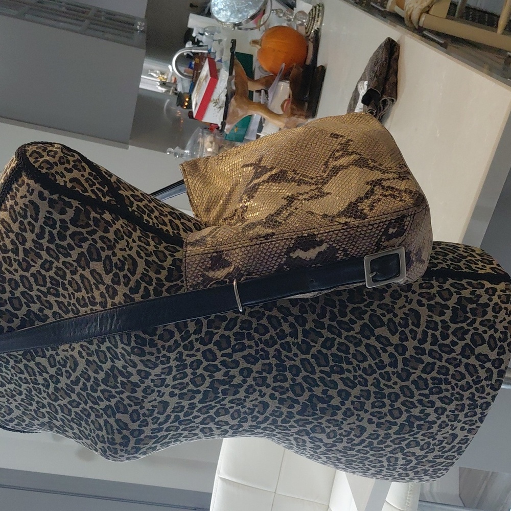 Stylish Snake Print Shoulder Bag Genuine Leather